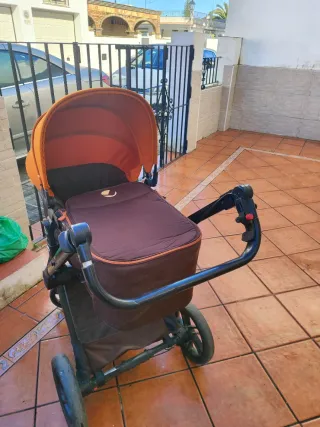 Carrito de bebé Trío naranja y marrón