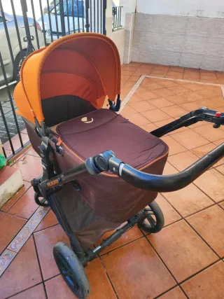 Carrito de bebé Trío naranja y marrón