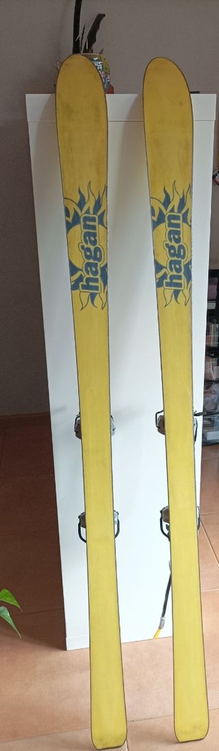 Esquís travesía Hagan 163cm+Botas Scarpa 26/26.5