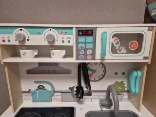 Cocina de juguete de madera