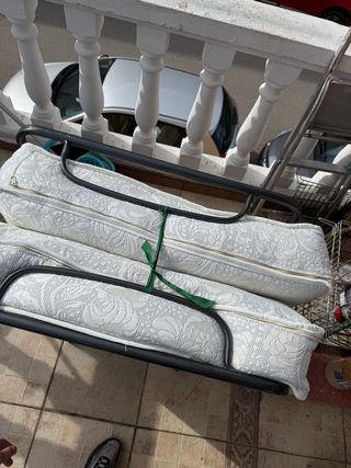 Cama Plegable Metálica con Somier de Madera