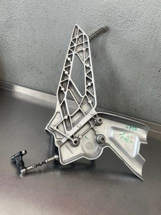 Estribera Izquierda BMW G310R (2017)