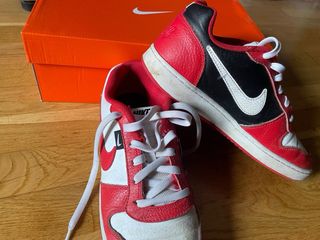 Zapatillas Nike Dunk Ebernon Rojas y Blancas