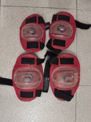 Patines en línea ajustables T 35-38 + protecciones