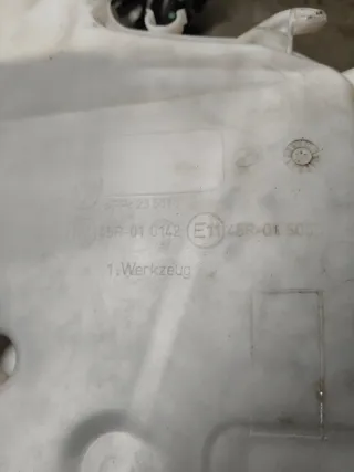 Depósito y bombas limpiaparabrisas BMW E91