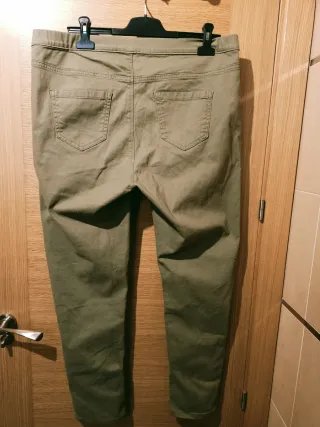 Pantalón largo verde caqui Talla XXL