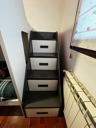 Dormitorio infantil literas 3 camas y complementos