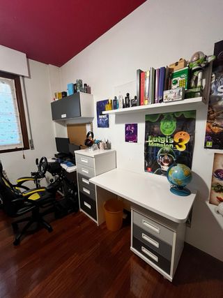 Dormitorio infantil literas 3 camas y complementos