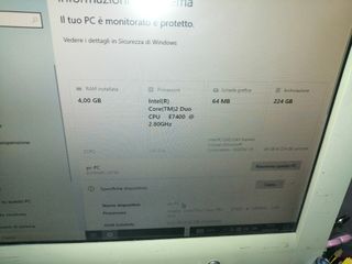 Monitor Acer e PC Fujitsu