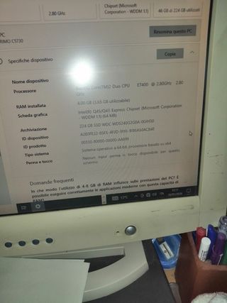 Monitor Acer e PC Fujitsu