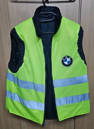 Chaleco reversible deportivo.