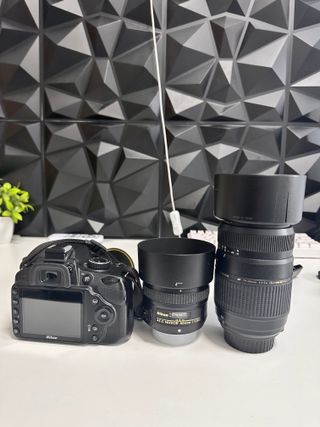 Cámara Nikon D3200 con lentes