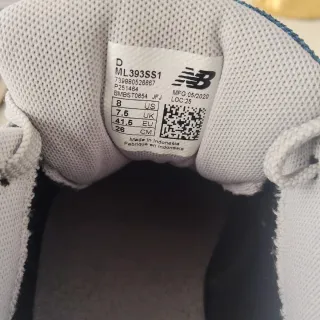 Pares de zapatillas, New Balance/Pepe Jeans.