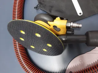 LIJADORA ROTOORBITAL PLATO 150 CON ASPIRACIÓN