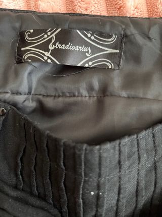 Falda negra mujer con cinturón