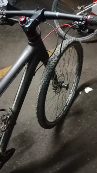 Bicicleta Cannondale F29 Carbono