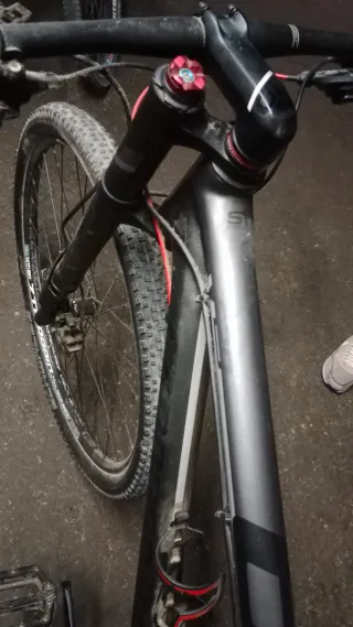 Bicicleta Cannondale F29 Carbono