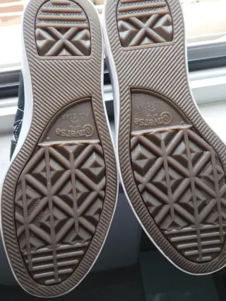 Converse nere taglia 36