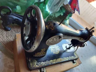 Máquina de coser Singer antigua