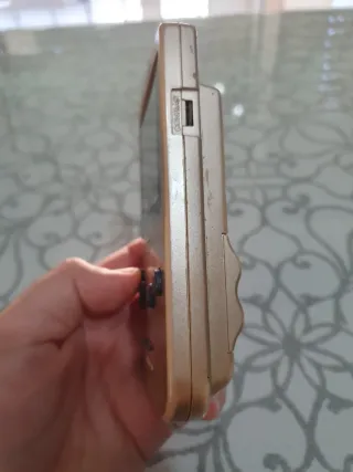 Nintendo Game Boy Light Dorado