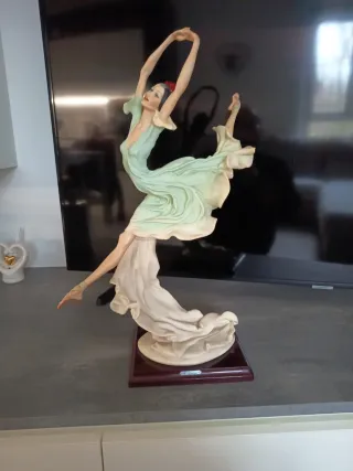 Statua Armani limited edition