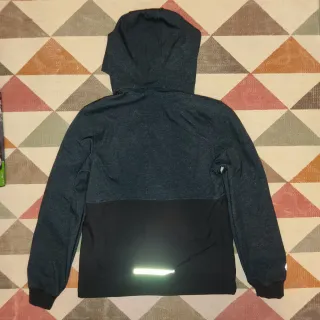 Jaqueta Softshell amb caputxa talla 152