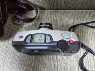 Pentax Espio 838G Fotocamera Argento