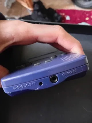 Nintendo Game Boy Color, Pokémon no incluido