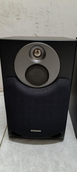 Altavoces Samsung Negro y Gris