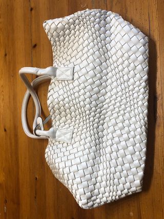 Borsa bianca lavorata a mano