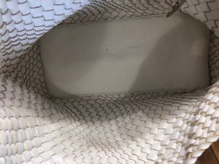 Borsa bianca lavorata a mano