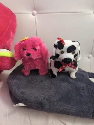 Lote peluches perros rosa y dálmata