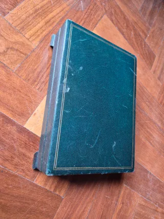 Caja de puros y cigarros con música