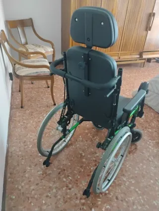 Silla de ruedas .