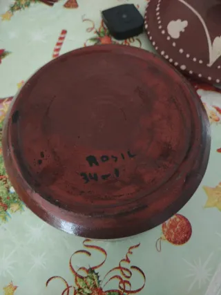 Cazuela de barro decorada