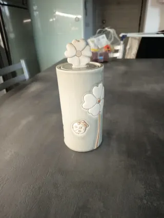 Diffusore in ceramica con fiore e coccinella