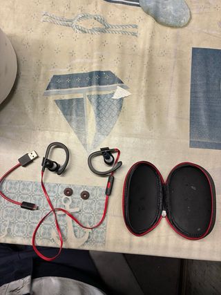 Auriculares Power Beats Rojo y Negro