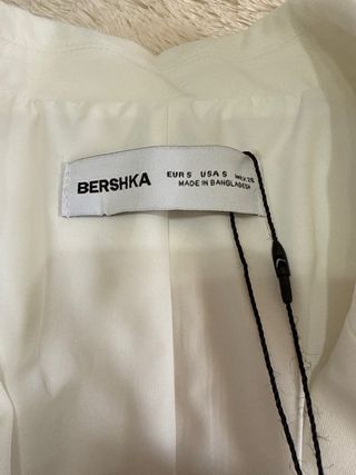 Americana Bershka Blanca Talla S