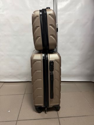 Maleta cabina y neceser