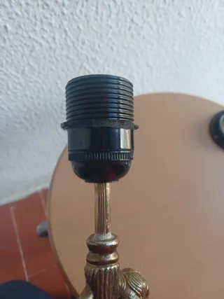 Lampara antigua de Sobremesa y ONIX con precioso q