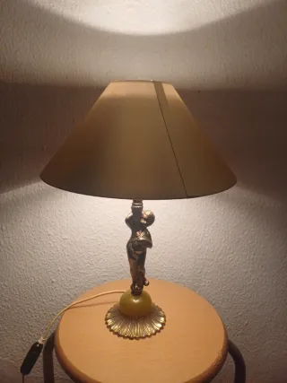 Lampara antigua de Sobremesa y ONIX con precioso q