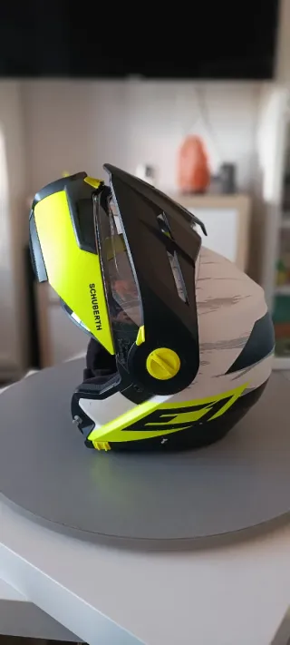Casco Moto Schubert E1 Negro/Amarillo, Talla M