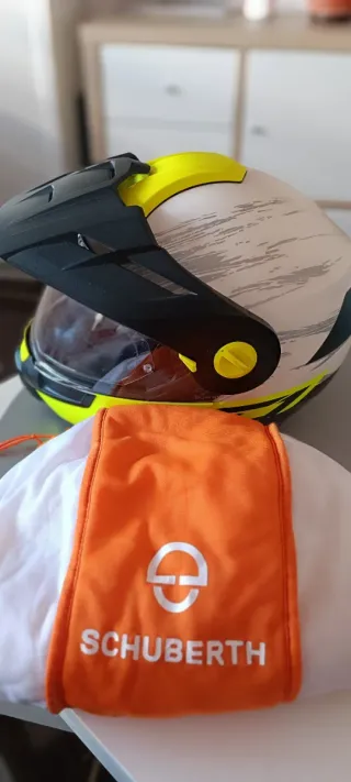 Casco Moto Schubert E1 Negro/Amarillo, Talla M