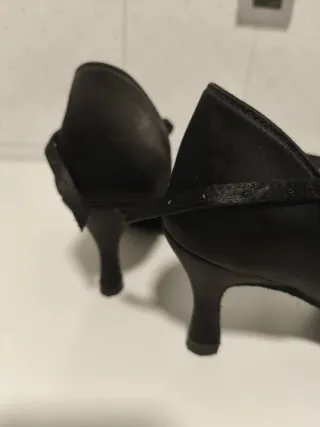 Zapatos de baile latino negros