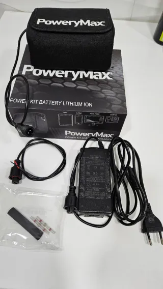 Batería Litio PoweryMax 25Ah 12V + Cargador.