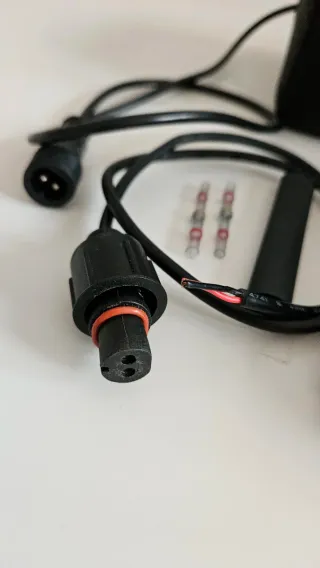 Batería Litio PoweryMax 25Ah 12V + Cargador.