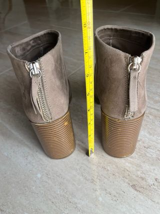 Botines tacón ancho beige/marrón