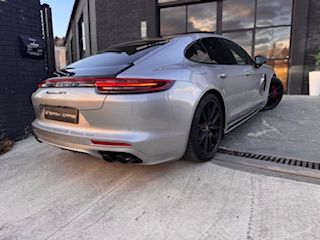 Porsche Panamera 2019