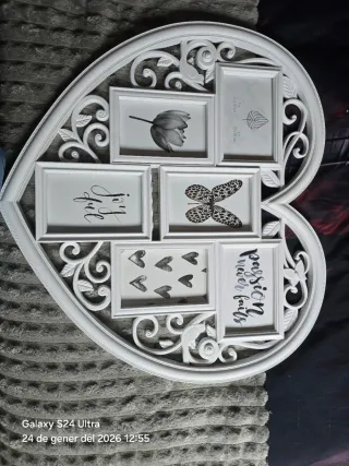 Marco de fotos corazón blanco (son dos cuadros)