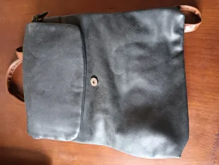 Bolso mochila piel negro y marrón